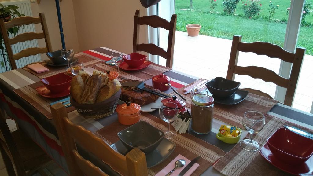 Chambres D'Hotes Les Maisses Mison 외부 사진
